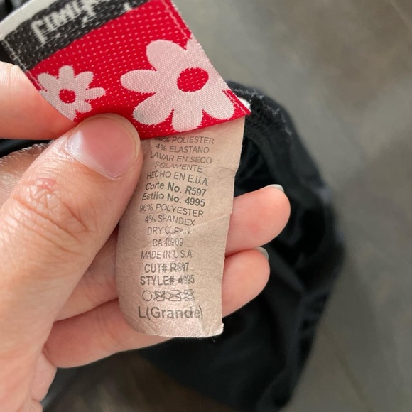 Vintage Limité Ruched Halter Top - Picture 5 of 6